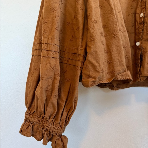 Universal Thread Blouse - Picture 3 of 3